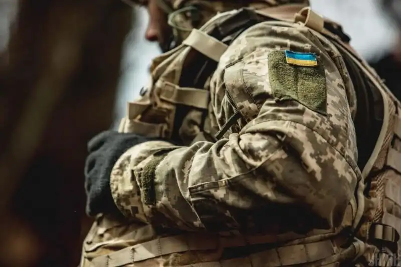 Рівненщина втратила ще двох Героїв: прощання з Романом Літвинюком і Олегом Ващуком