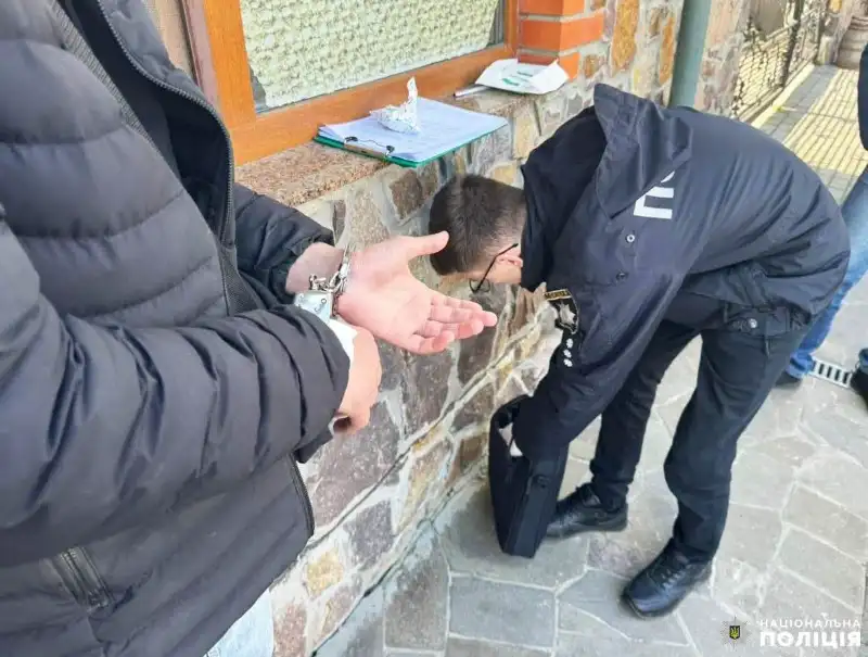 21-річного рівнянина засудили до шести років за збут небезпечних наркотиків 21-річного рівнянина засудили до шести років за збут небезпечних наркотиків