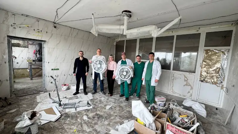 Юні художники із Здолбунова допомогли зібрати $12 700 для медичних потреб через аукціон у США Юні художники із Здолбунова допомогли зібрати $12 700 для медичних потреб через аукціон у США