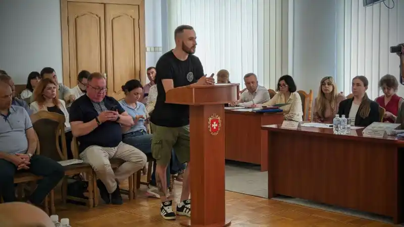 Облрада Рівненщини збереться на сесію 6 червня: серед питань – національний спротив, освіта і кадрові зміни