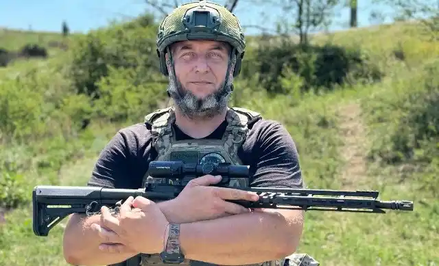 «Гора» на передовій: історія навідника Ярослава Челія, якого не лякає вогонь