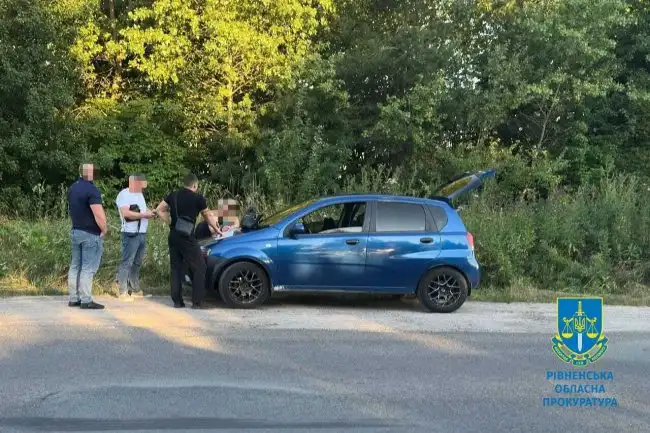 Рівнянка вербувала дівчат у сексуальне рабство під виглядом “високого заробітку”