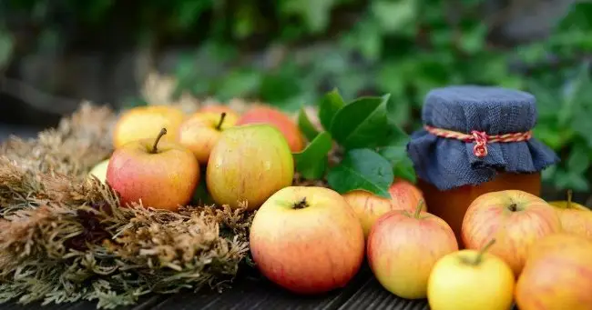 Яблучний Спас 2025: які продукти не можна освячувати в церкві