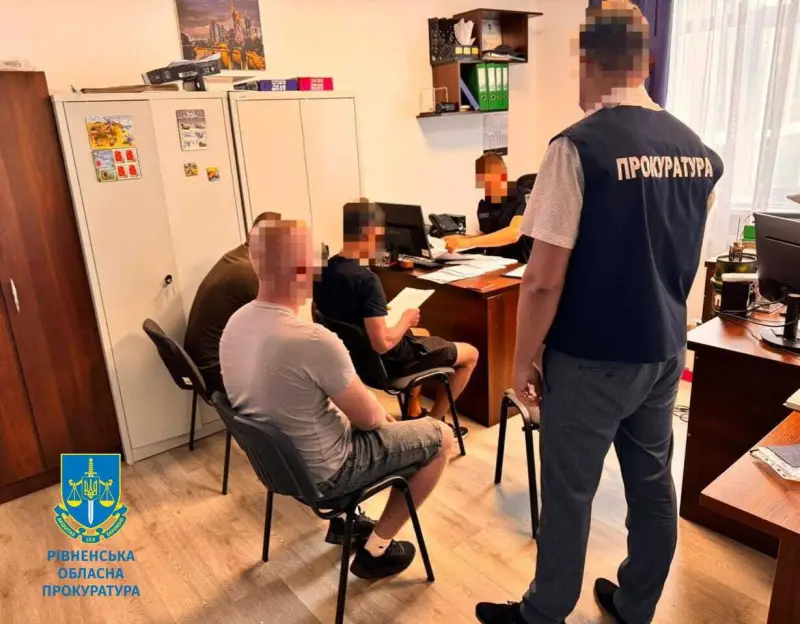На Рівненщині викрили масштабну незаконну вирубку лісу на території заповідного фонду