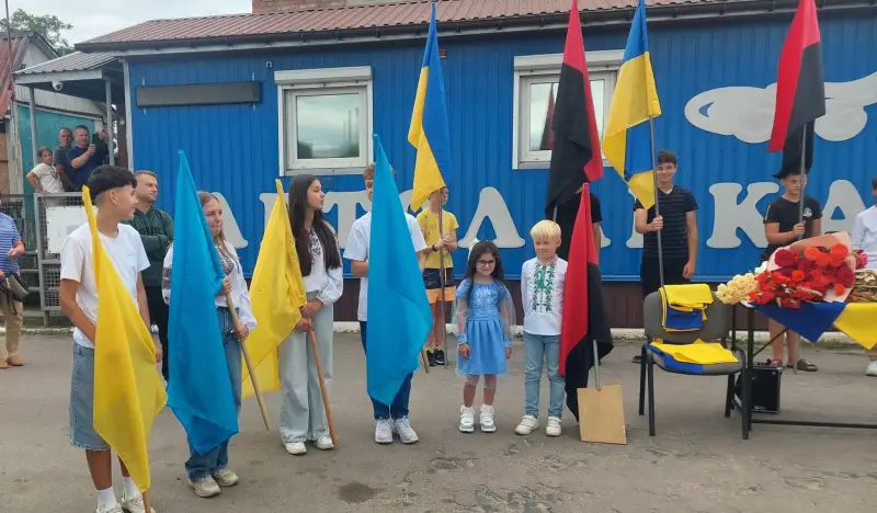 Парамедик з Рівненщини повернувся додому після трьох років полону Парамедик з Рівненщини повернувся додому після трьох років полону
