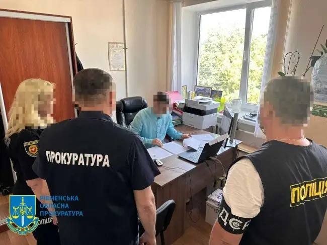 У Рівному посадовця підозрюють у приховуванні будинку вартістю понад 8 млн грн