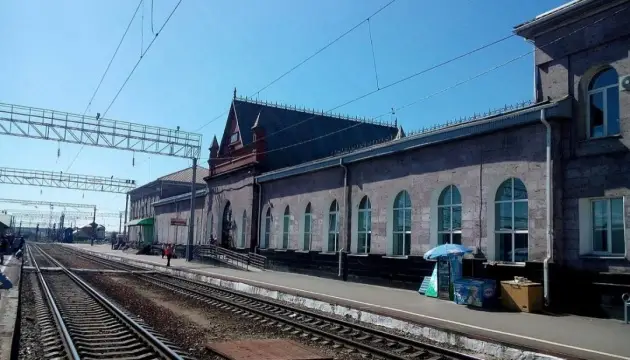 Атака дронів зупинила рух поїздів на одній з найбільших станцій у Воронезькій області